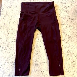FREE SHIPPING: Lululemon Cropped Leggings